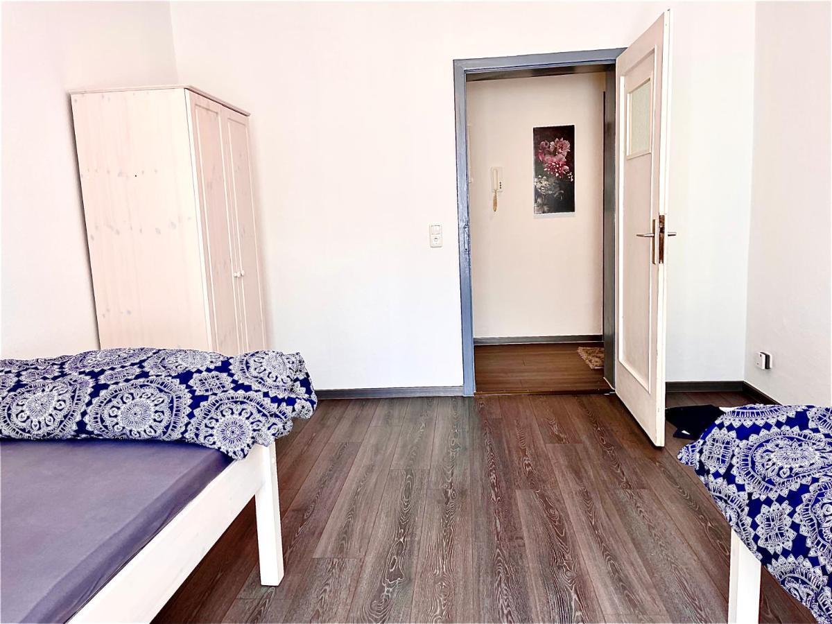 Geraeumige Wohnung Im Herzen Kassels Exterior foto