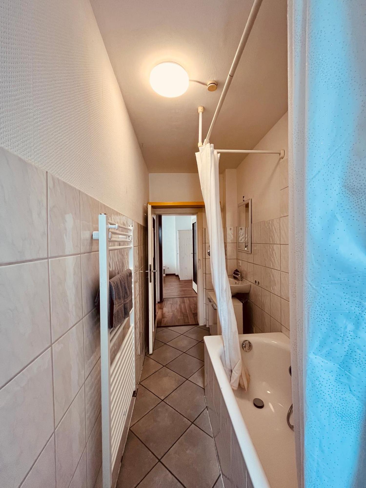 Geraeumige Wohnung Im Herzen Kassels Exterior foto